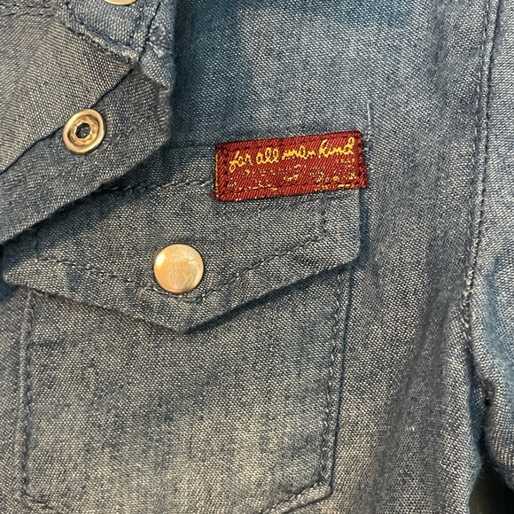 7 For All Mankind Boys Button Down Long Sleeve Size 24M - Picture 2 of 4